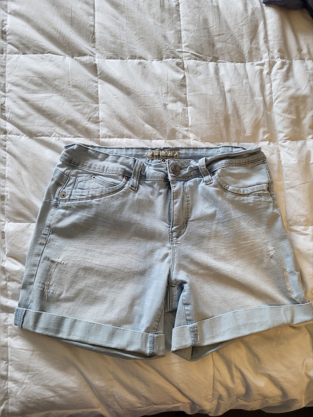 Royalty For Me Sz 8 Light Blue Rolled-Hem Denim Shorts